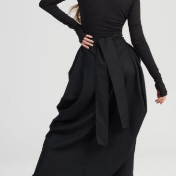 Maxi Dress with Belt - Picture 2 of 3